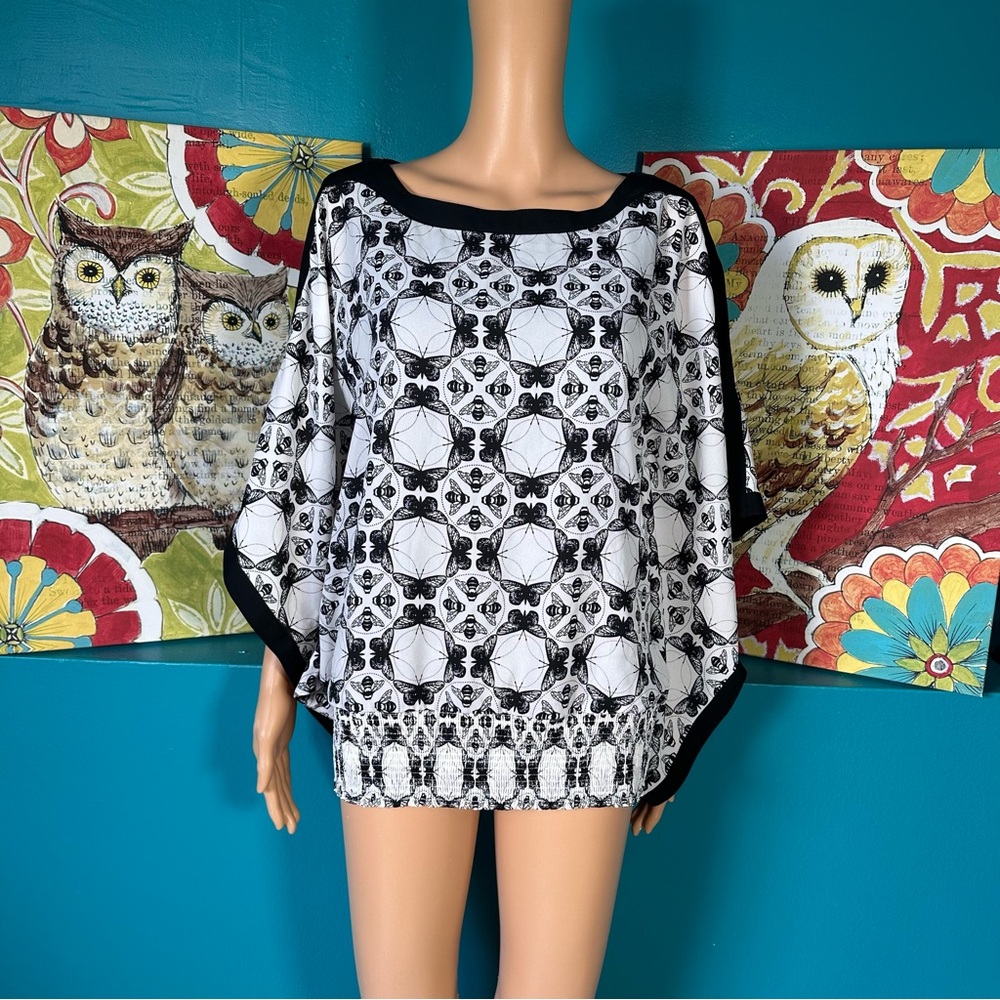 Thalia Sodi Blouse Black White Cold‎ Shoulder Geometric Top